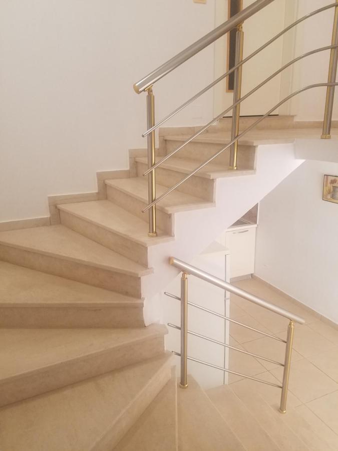 Apartamente Duplex Berti Саранде Екстериор снимка